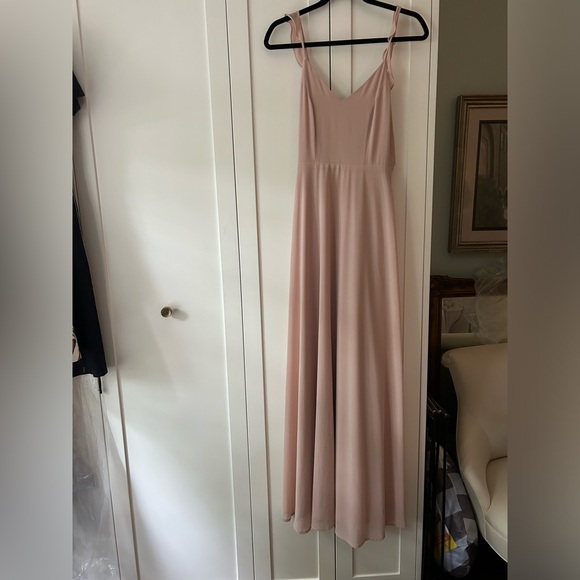 Gorgeous button detail backless dress - Picture 5 of 5